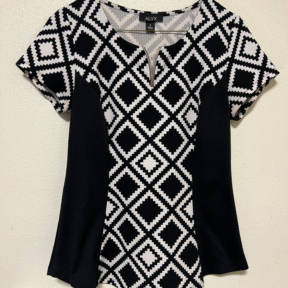 Alyx top, color print blocking, stylish, size S (XS)